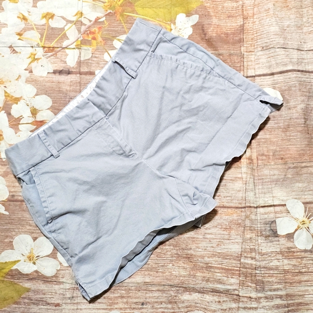 LOFT Women's Light Gray Shorts